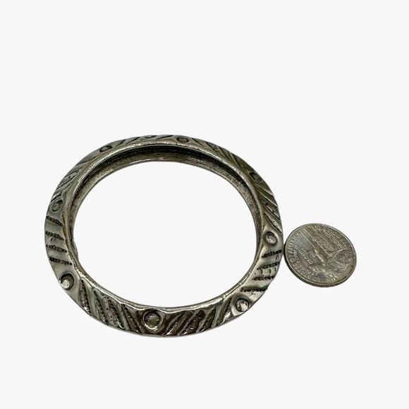 Robert Rose Bangle - Picture 3 of 15